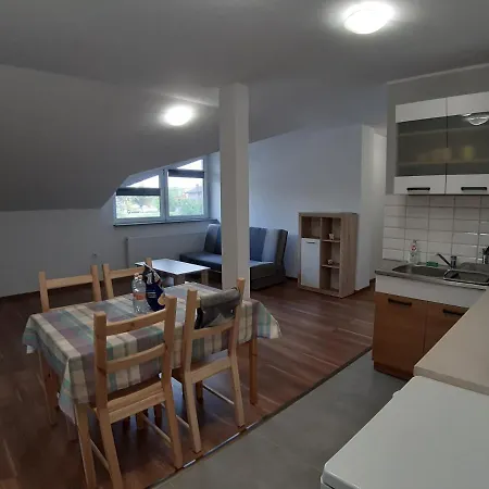 Ubytování v soukromí Apartamenty Slesin *